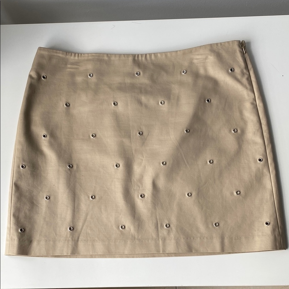 🔥🔥MICHAEL Michael Kors Tan Mini Skirt with Eyelet Details